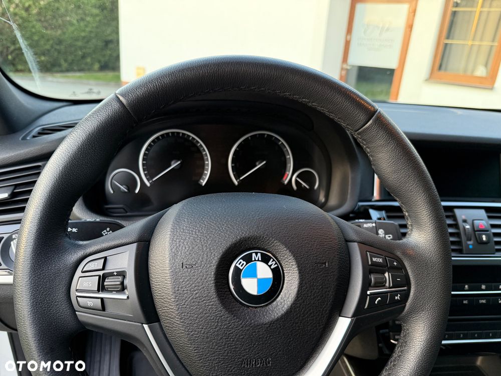 BMW X3 xDrive28i Sport-Aut xLine - 27