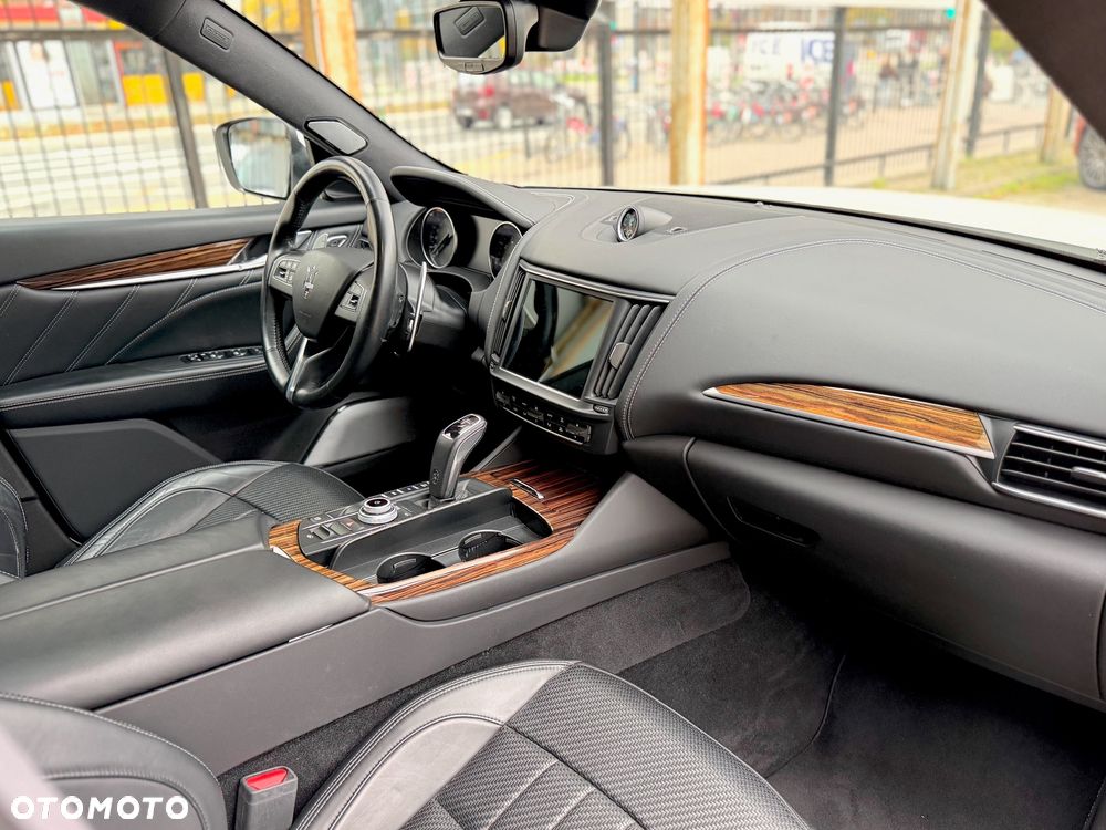 Maserati Levante S Q4 GranLusso - 31