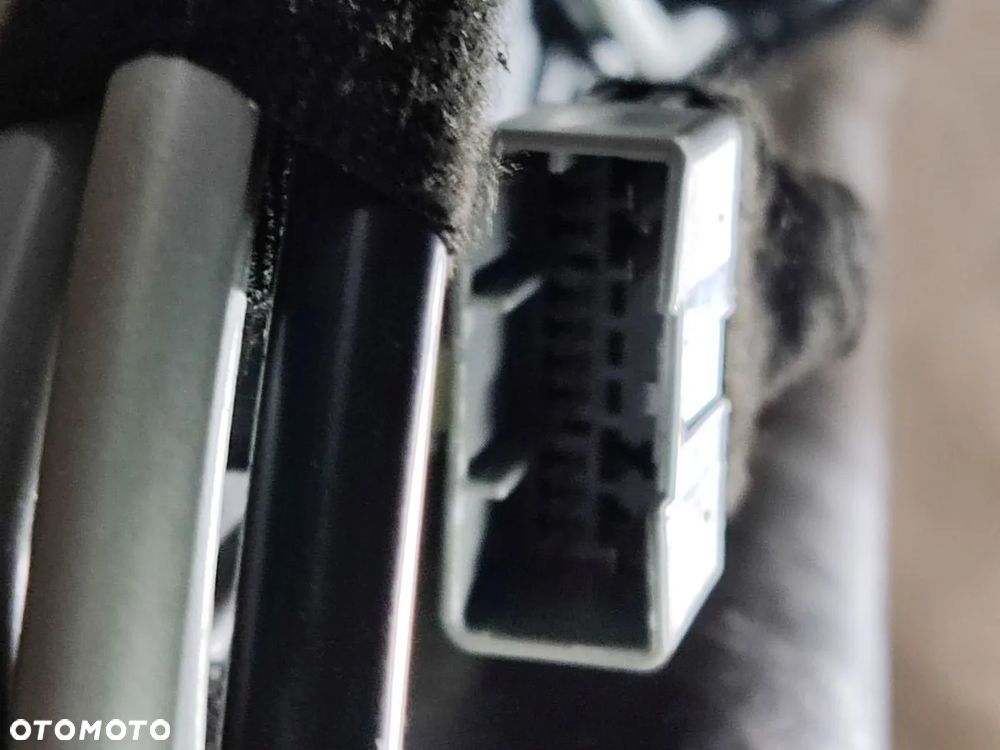 FORD EXPLORER od 2020r Szyberdach - 9