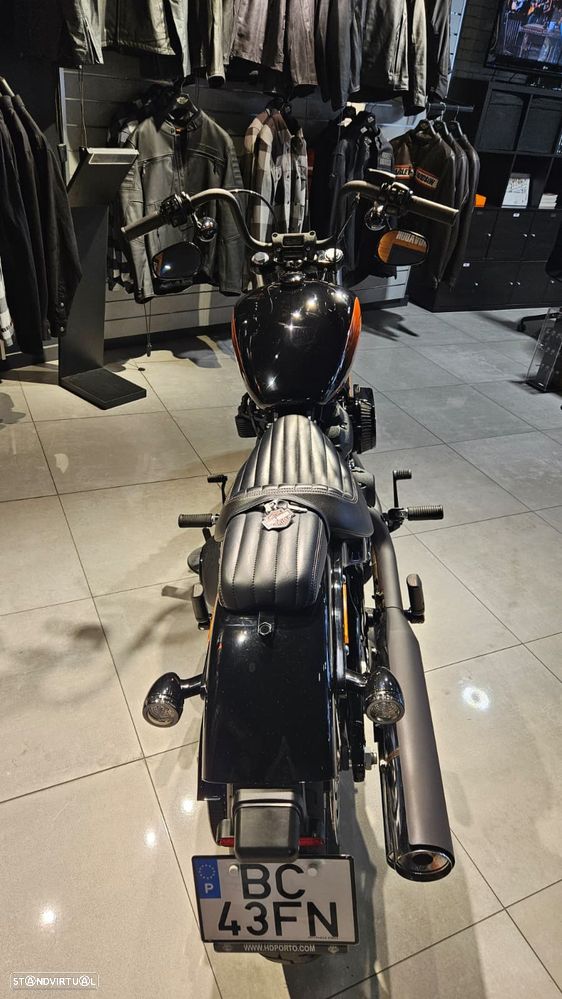 Harley-Davidson Street Bob 114 - 10