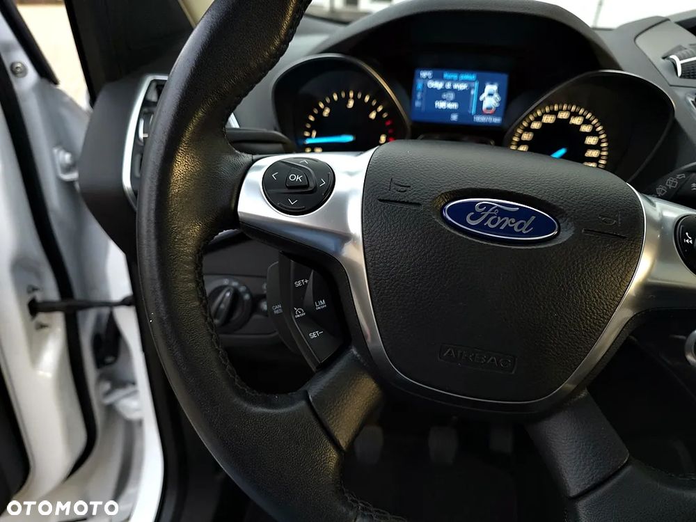 Ford Kuga 2.0 TDCi FWD Titanium Plus - 30