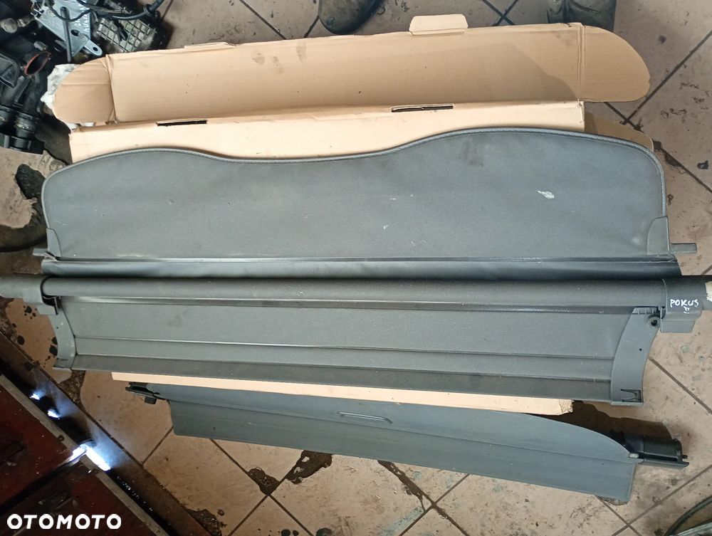 Ford Focus Mk1 kombi 98-04 roleta bagaznika - 1