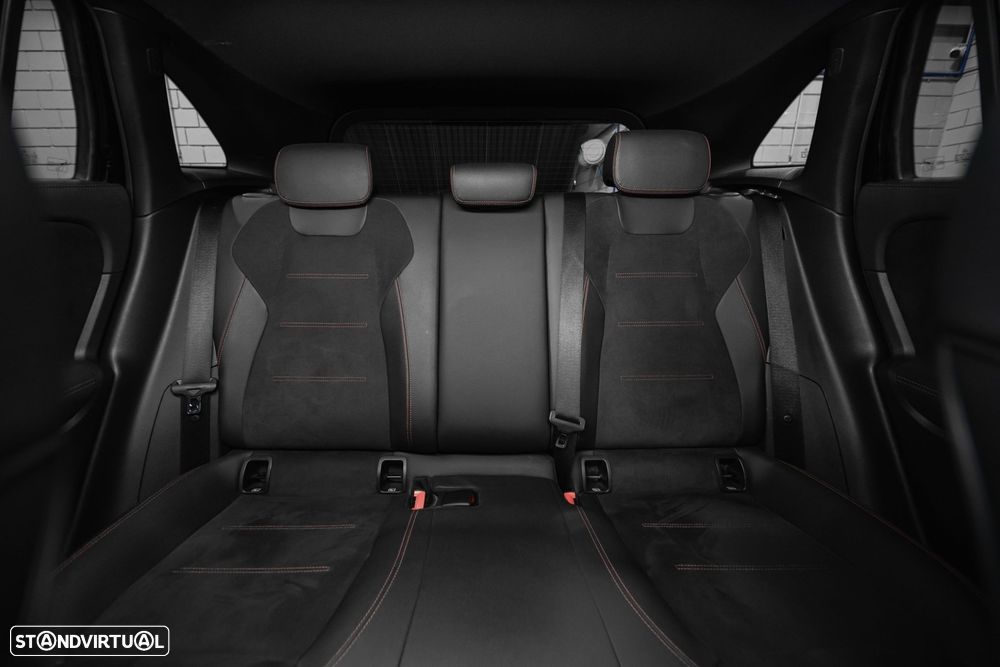 Mercedes-Benz GLA 250 e 8G-DCT AMG Line - 13