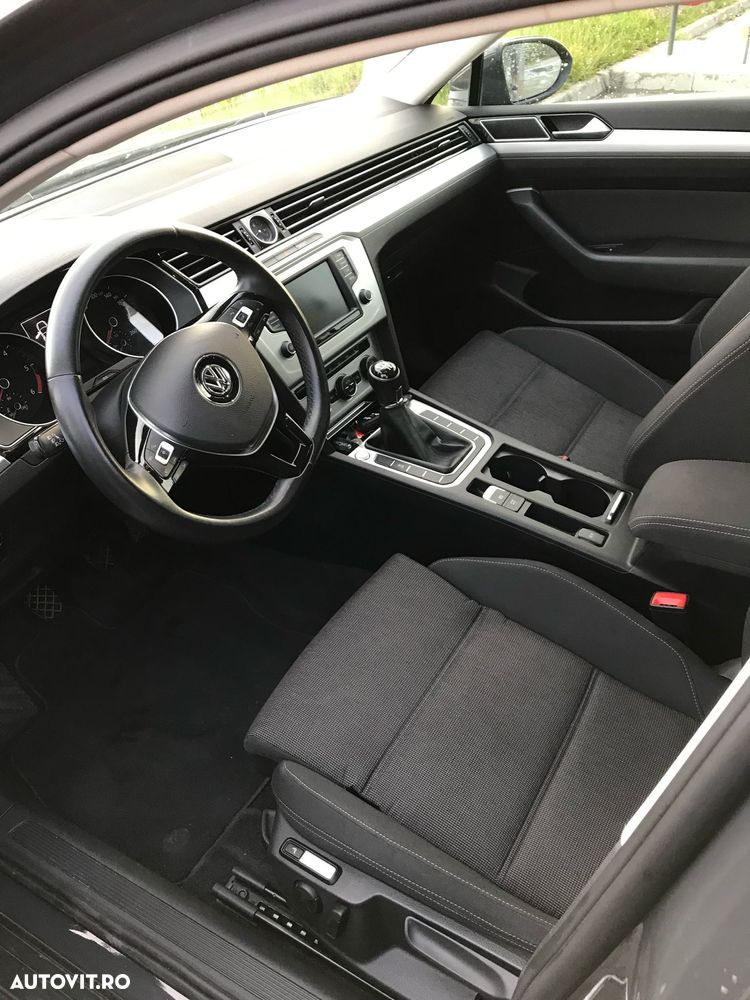 Volkswagen Passat 2.0 TDI Comfortline - 19