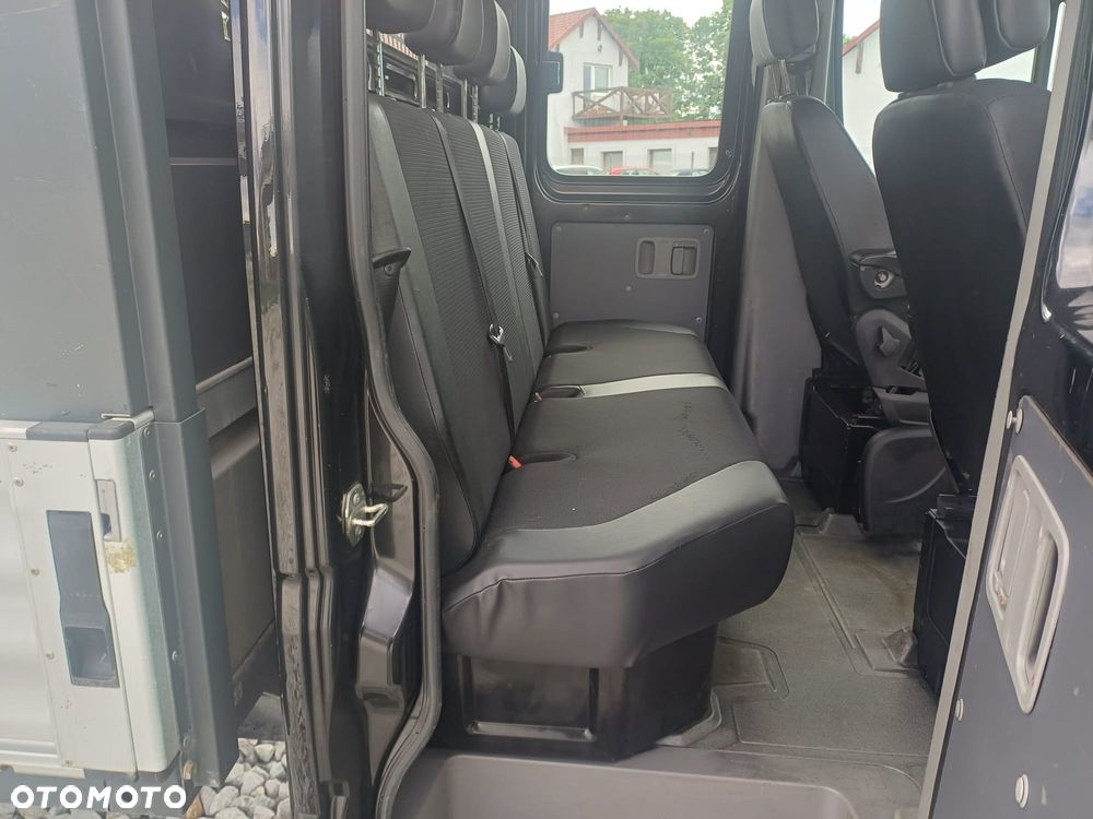 Mercedes-Benz Sprinter - 12