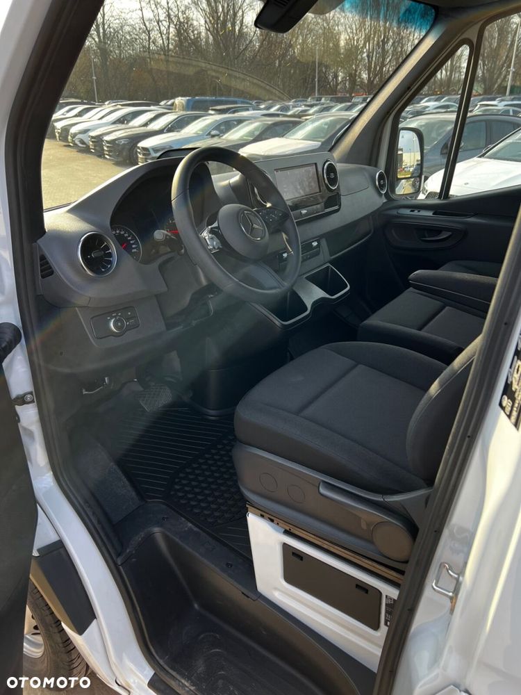 Mercedes-Benz Sprinter 319 CDI KA OM654 - 10