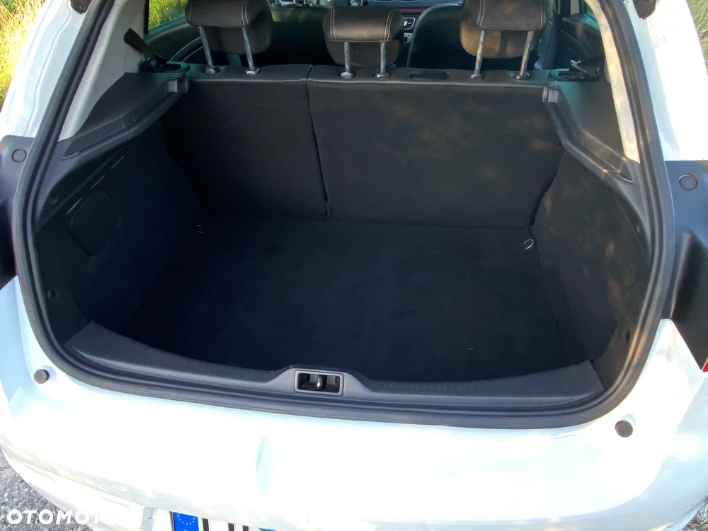 Renault Megane ENERGY TCe 130 GT LINE - 33