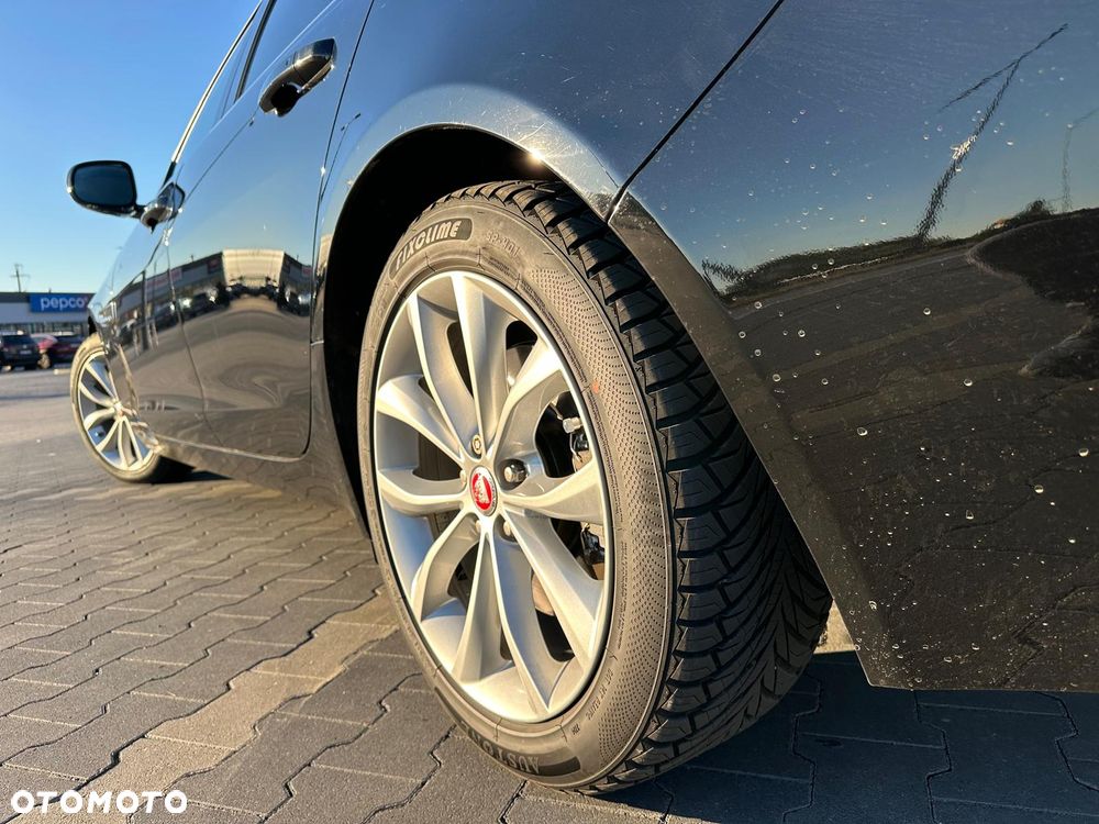 Jaguar XF 25t Prestige - 15