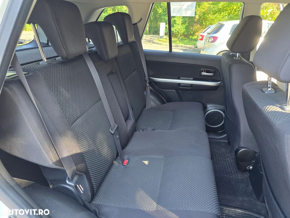 Suzuki Grand Vitara 1.9 DDIS JLX - 16