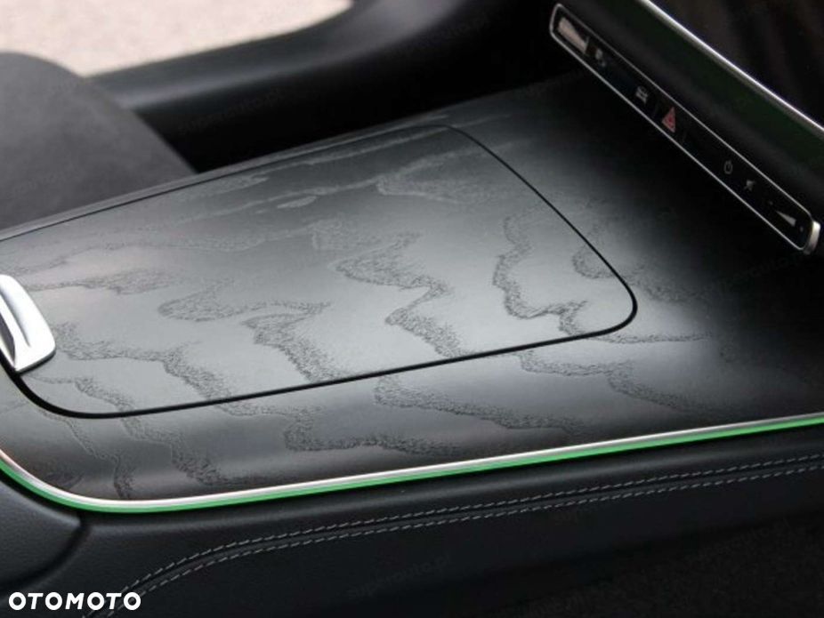 Mercedes-Benz Klasa E - 11