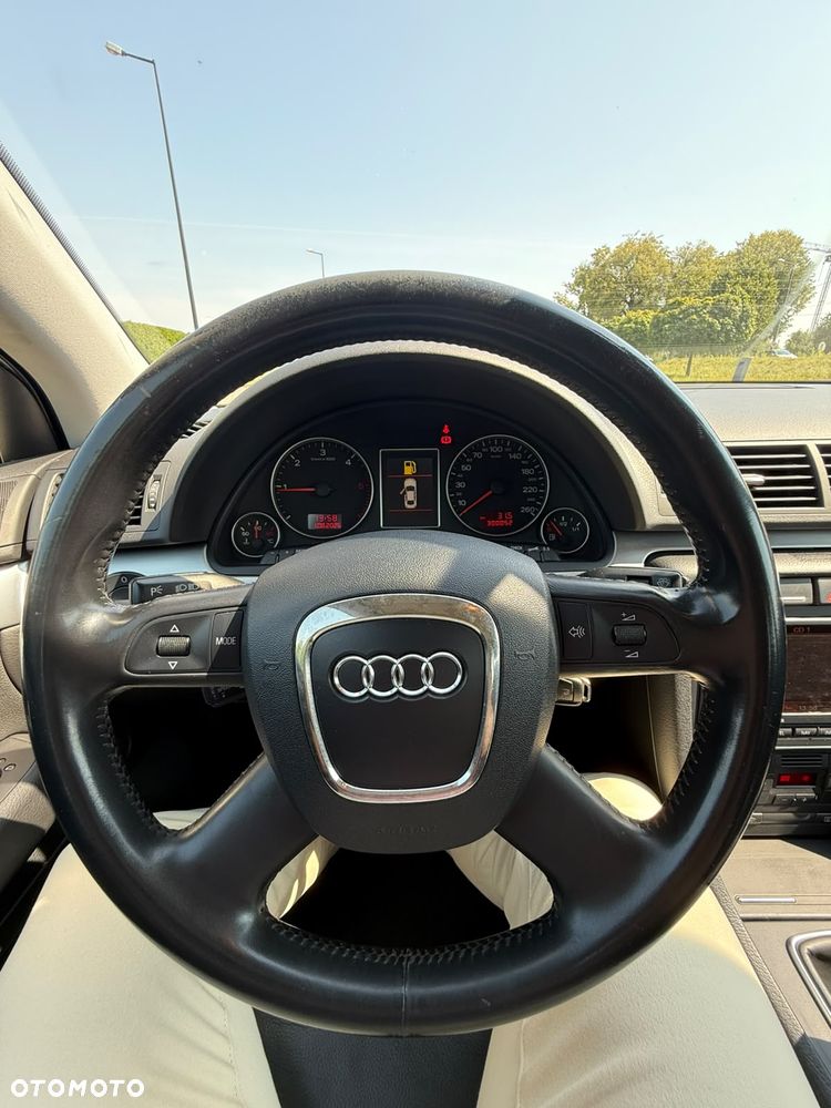 Audi A4 Avant - 6