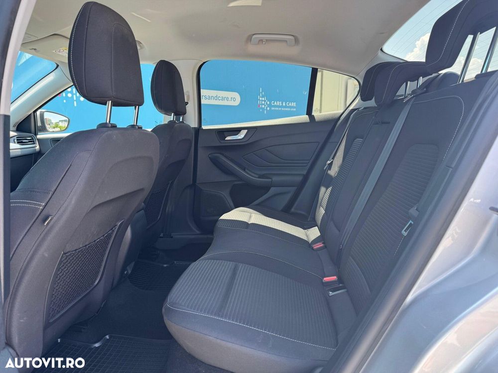 Ford Focus - 9