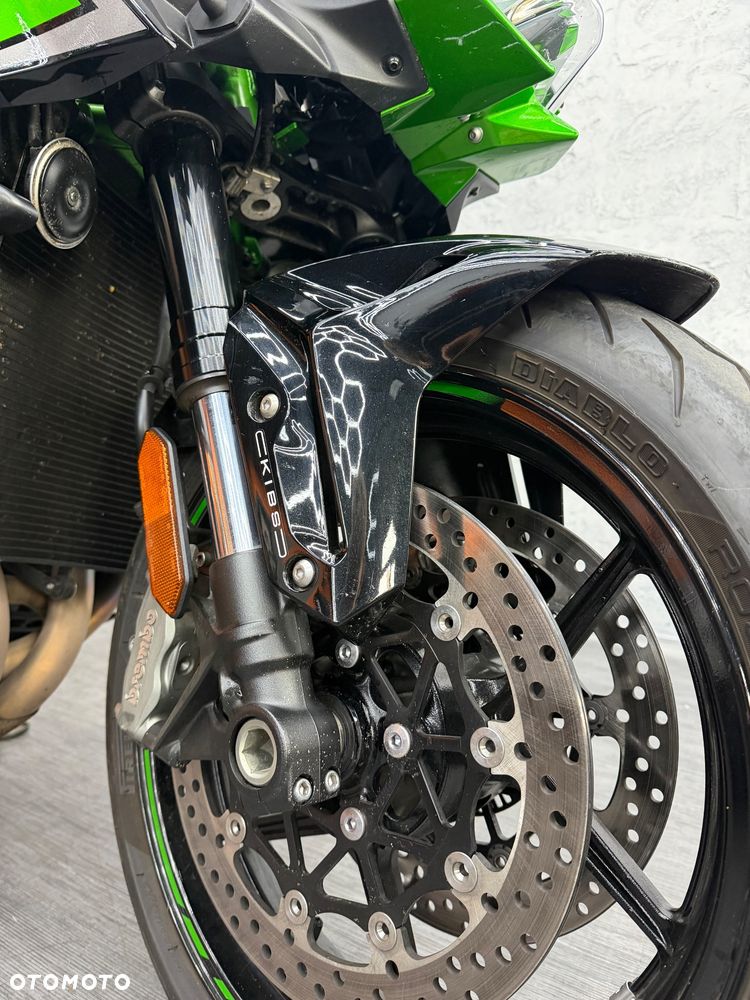 Kawasaki H2 - 7