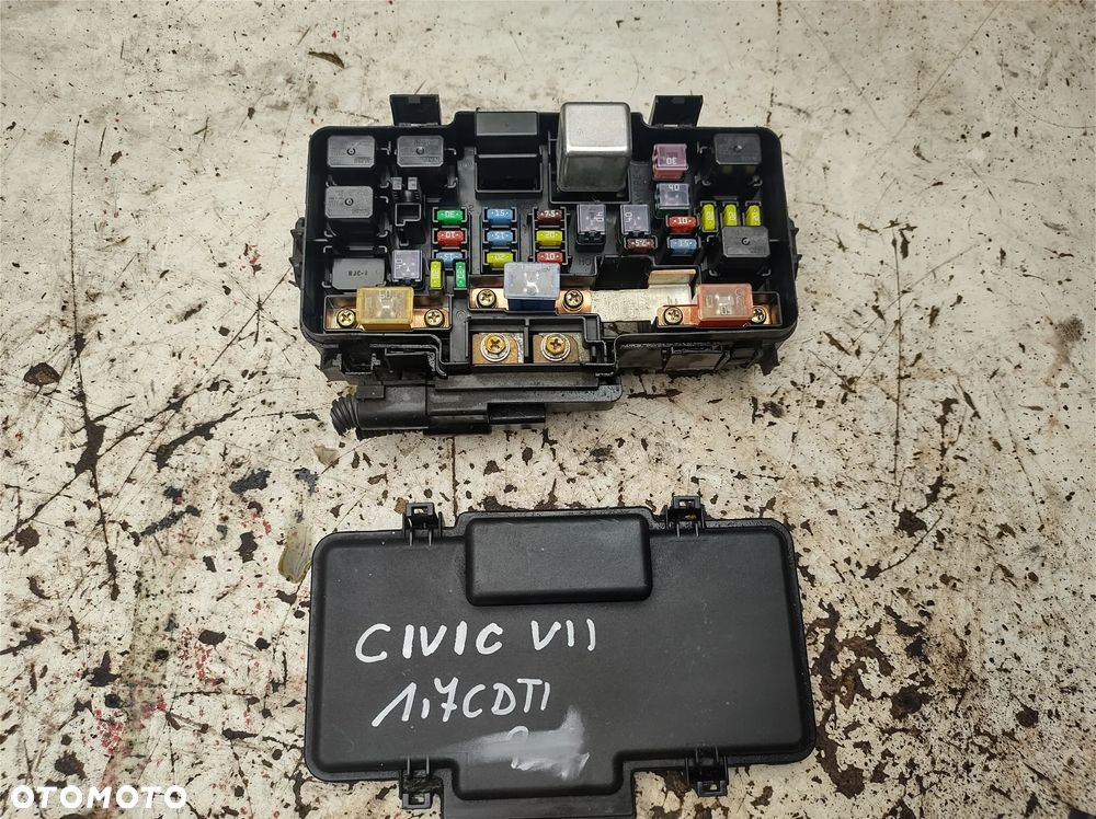 Honda Civic VII 1,7cdti skrzynka bezpieczników - 1