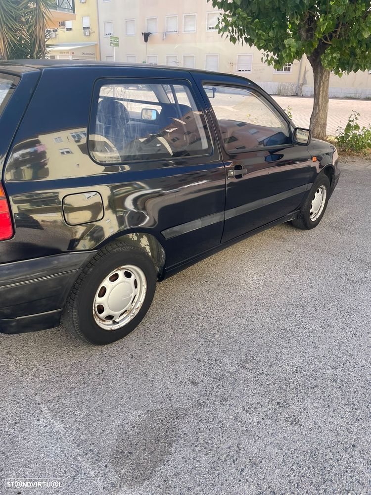 VW Golf 1.9 D CL - 3