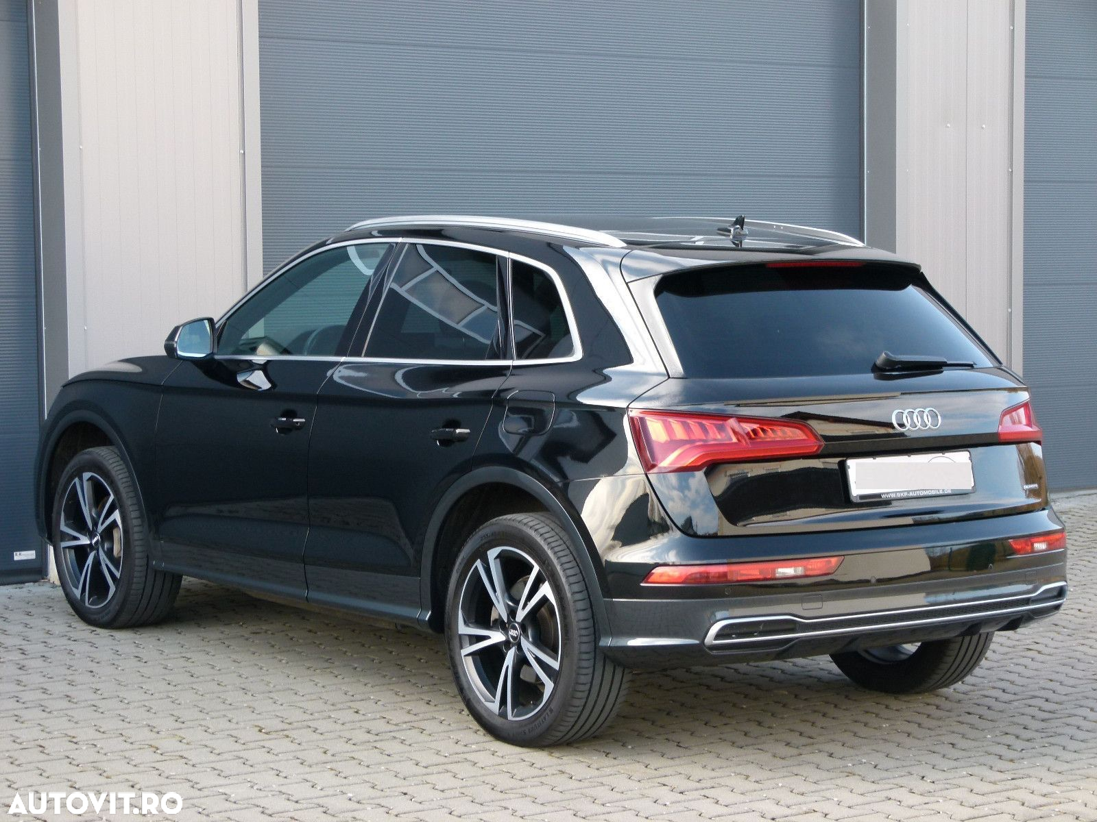 Audi Q5 50 TFSI e quattro S tronic sport - 4
