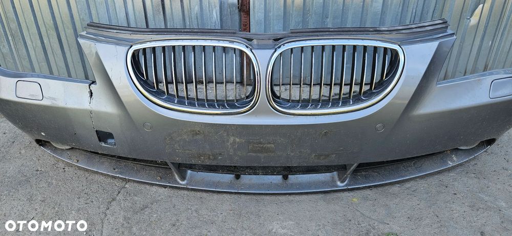 BMW 5 E60 E61 2003-2007 Kompletny zderzak przód Zderzak przedni pod czujniki parkowania PDC XENON spryskiwacze  KOLOR Silbergrau - 20