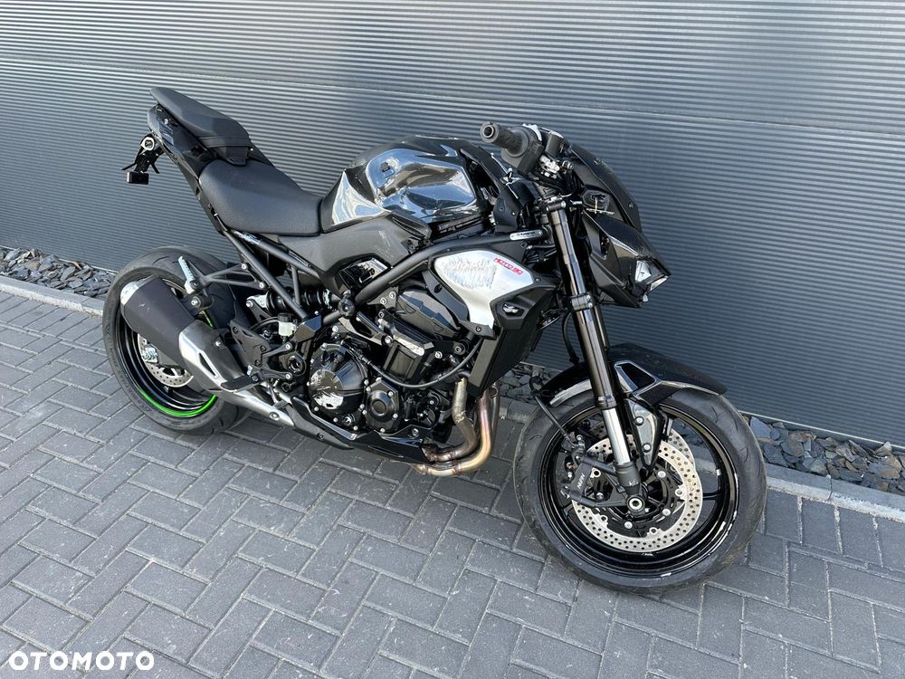 Kawasaki Z 900 - 6