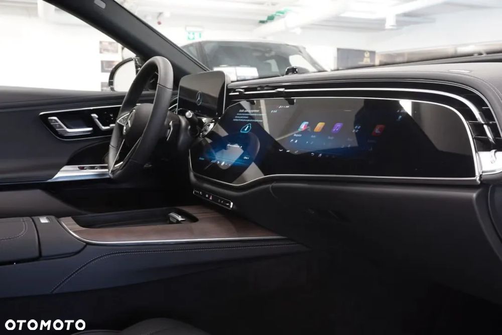 Mercedes-Benz Klasa E 220 d 4Matic 9G-TRONIC - 13