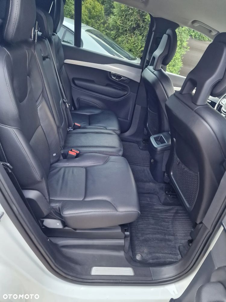 Volvo XC 90 D5 AWD Momentum 7os - 18