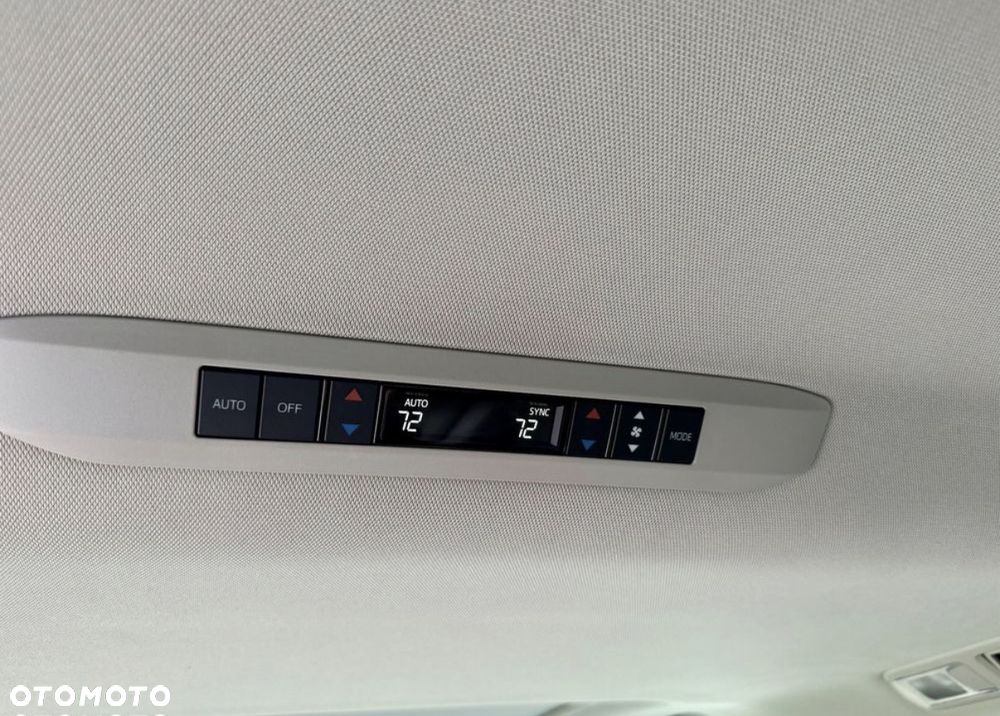 Toyota Sienna - 24