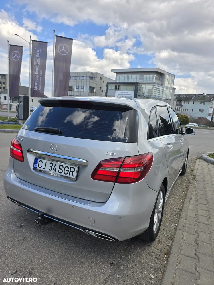 Mercedes-Benz B 180 - 2