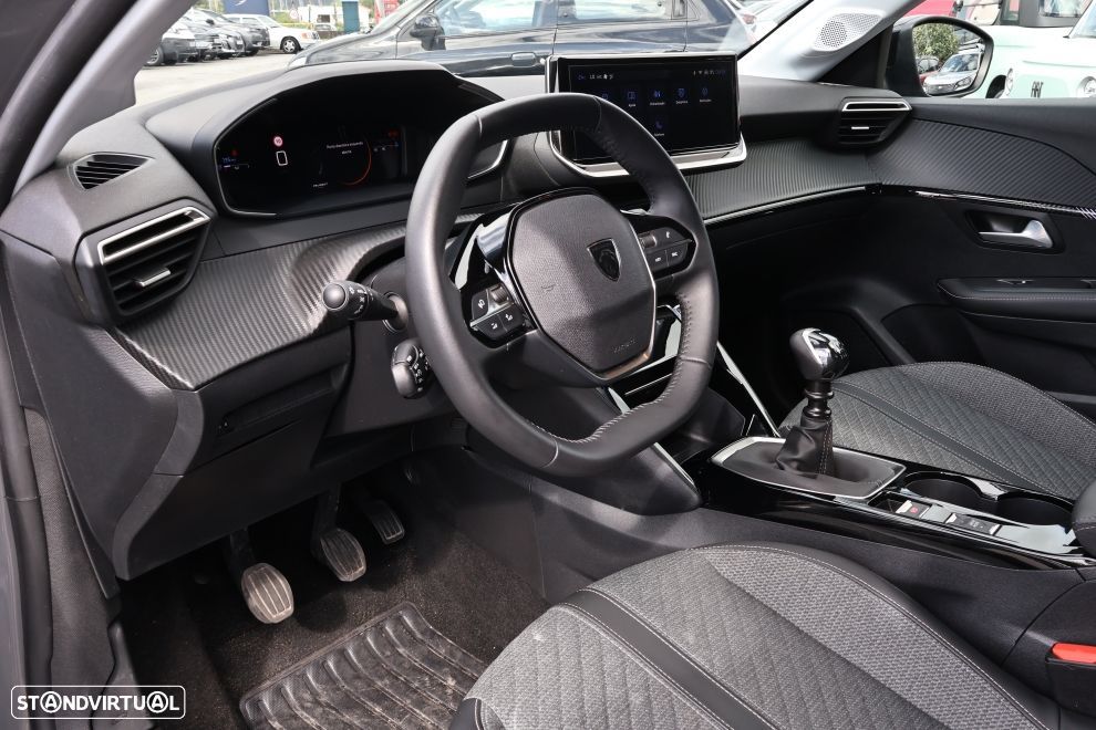 Peugeot 208 1.2 PureTech Allure - 13