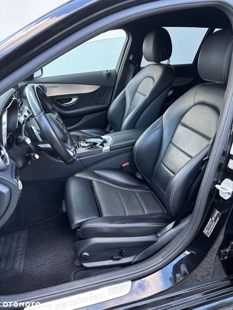 Mercedes-Benz Klasa C 200 7G-TRONIC AMG Line - 29