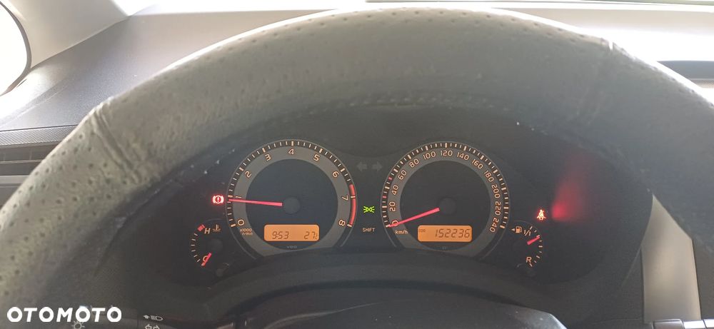 Toyota Auris 1.6 Edition - 2