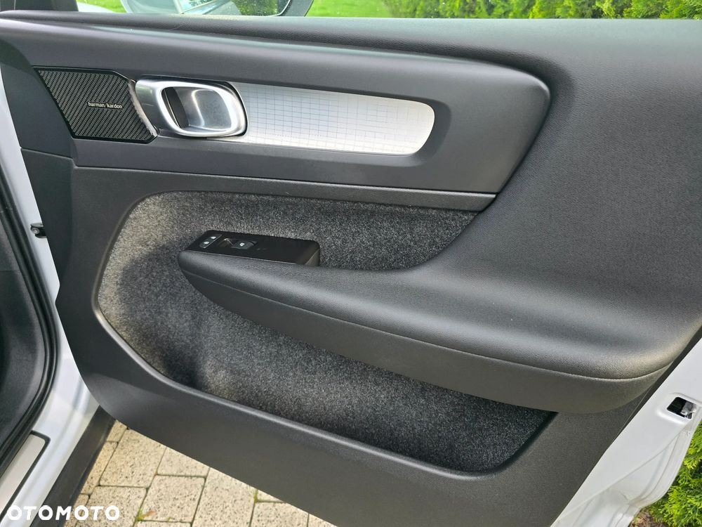 Volvo XC 40 T4 Recharge DKG Essential - 19