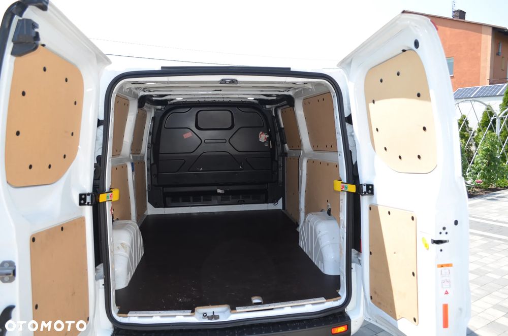 Ford Transit Custom - 9