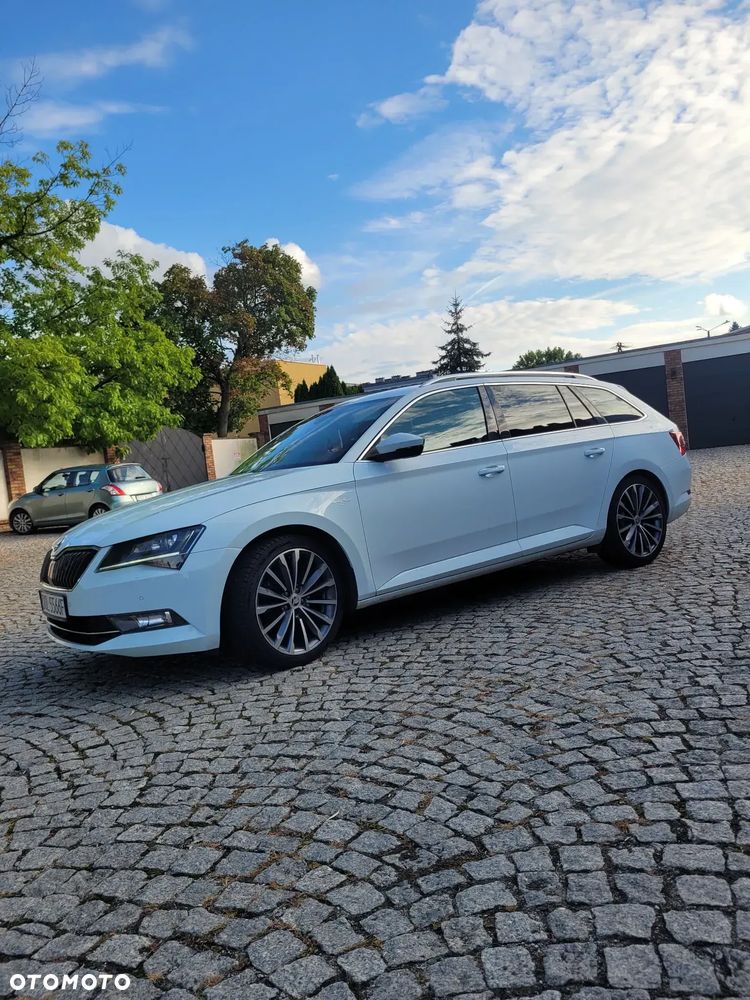Skoda Superb 2.0 TDI SCR L&K DSG - 2