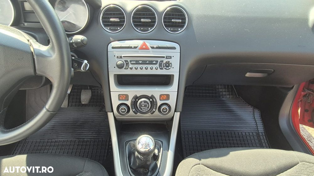 Peugeot 308 HDi FAP 110 Family - 13