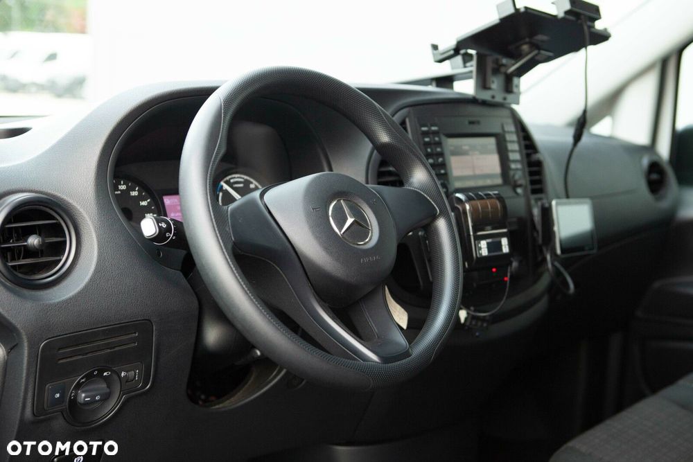 Mercedes-Benz eVito - 18