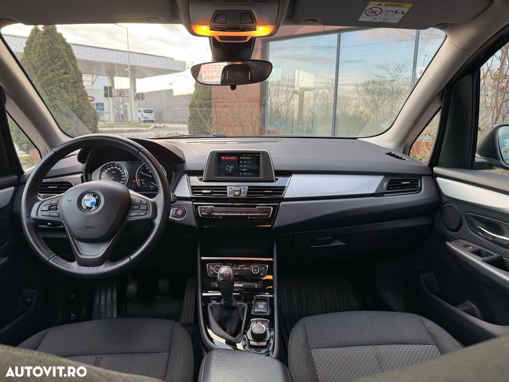 BMW Seria 2 216d Advantage - 11