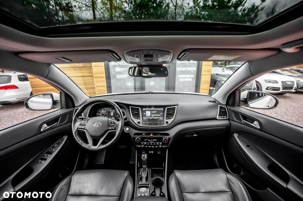 Hyundai Tucson 2.0 CRDI 4WD Automatik Premium - 24