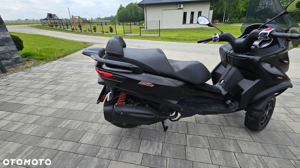 Piaggio MP-3 - 13