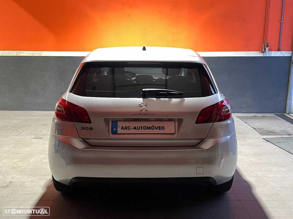 Peugeot 308 - 3