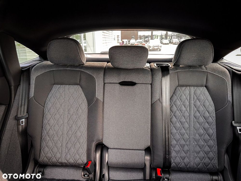 Audi Q5 Sportback - 37