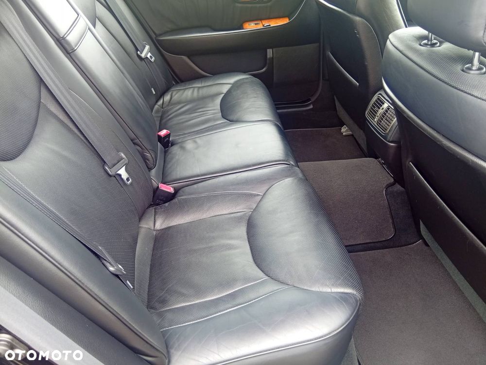 Lexus LS - 14