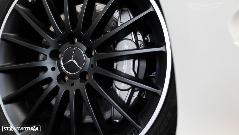 Mercedes-Benz CLA 45 AMG Shooting Brake 4-Matic - 15
