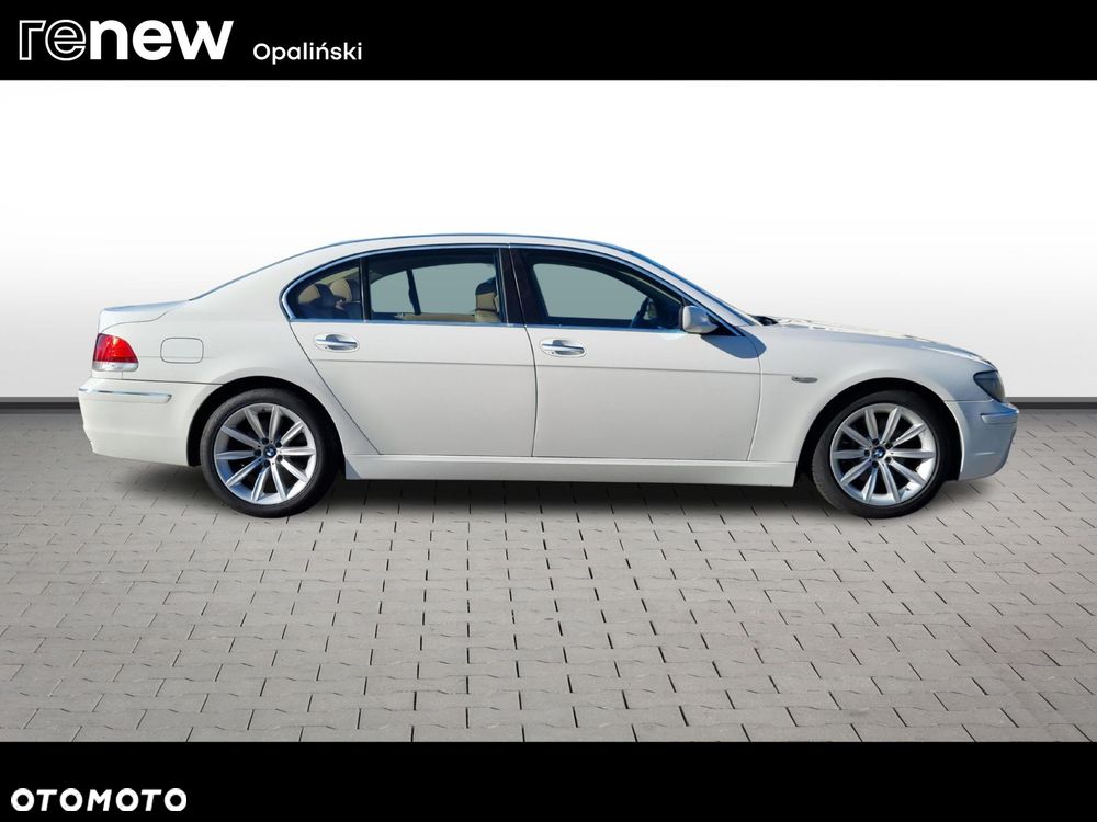 BMW Seria 7 750i - 6