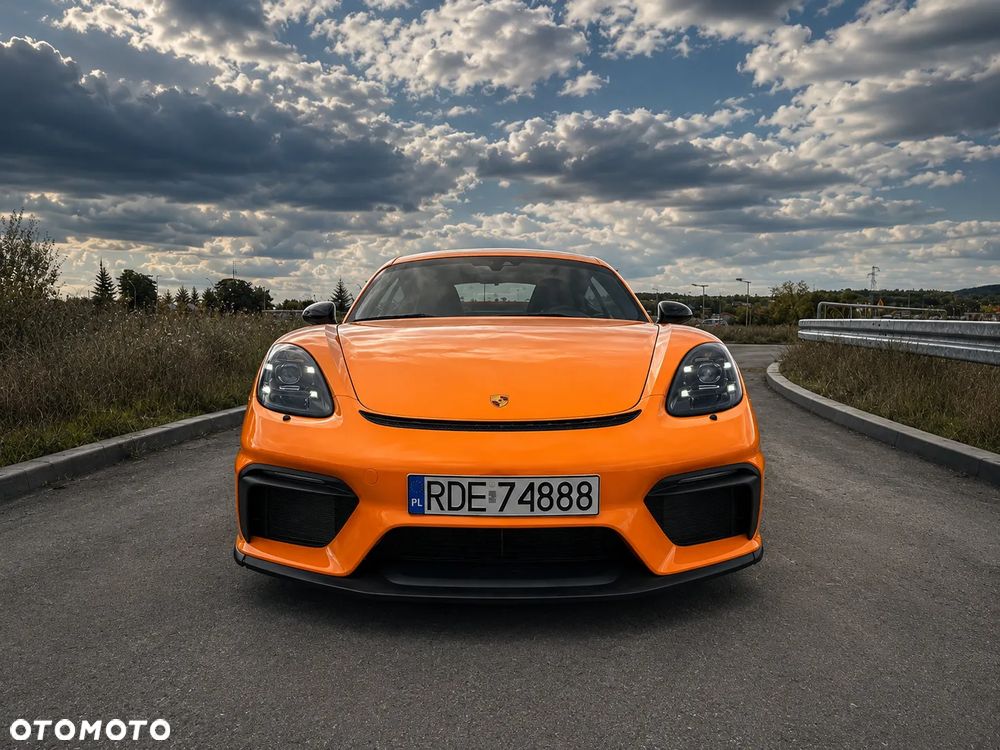 Porsche 718 Cayman GT4 - 3