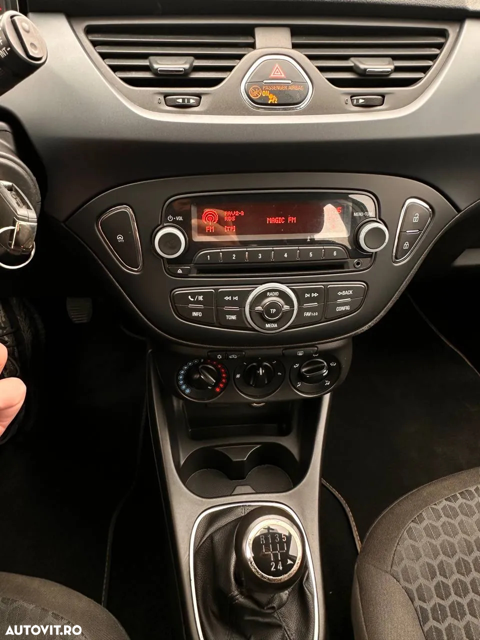 Opel Corsa 1.4 ECOTEC Selection - 14