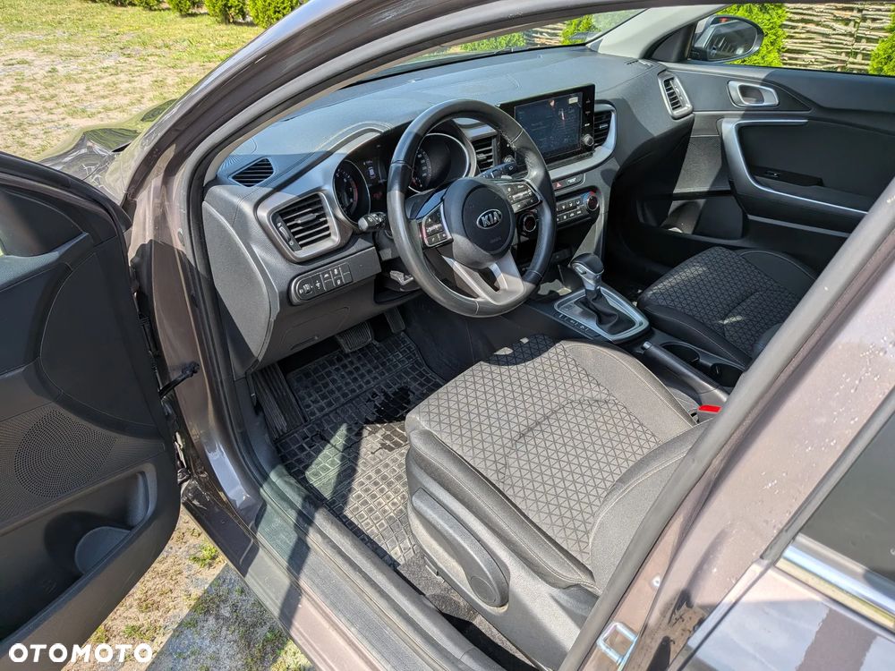 Kia Ceed 1.4 T-GDI L DCT - 14