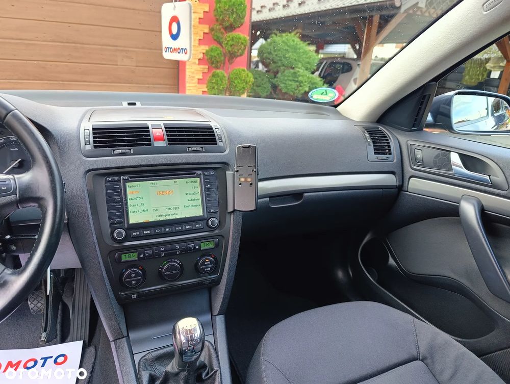 Skoda Octavia 2.0 TDI Ambiente - 29