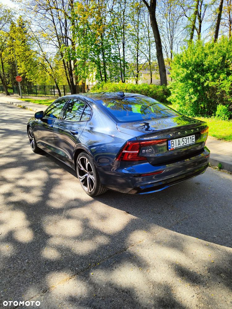 Volvo S60 B5 B AWD Plus Dark - 5
