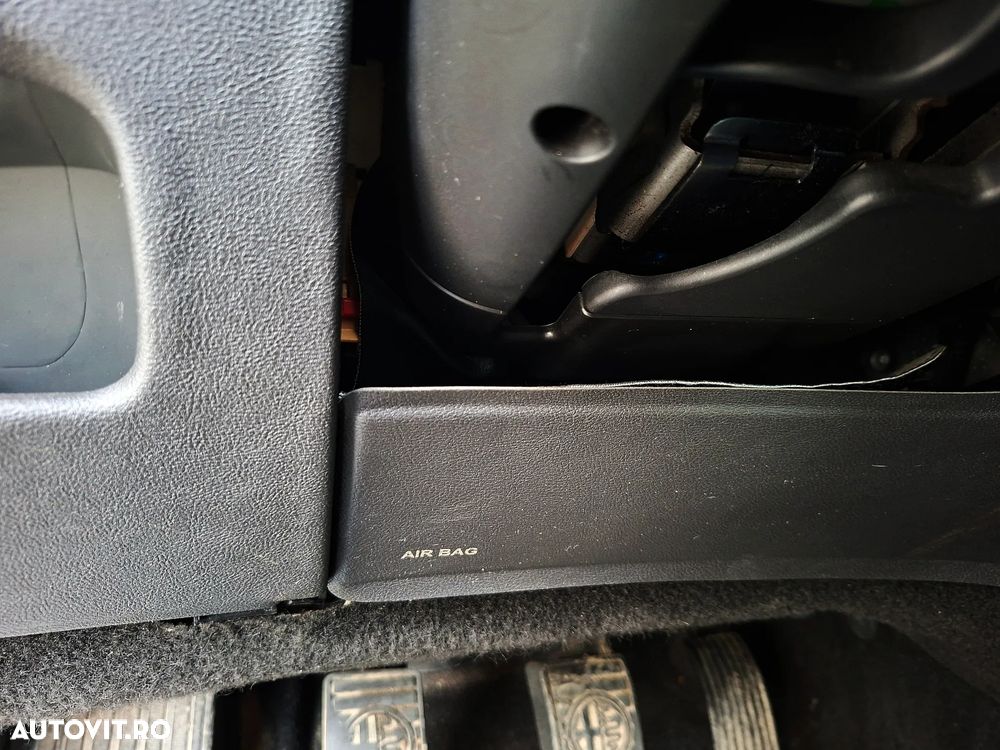 Alfa Romeo 159 1.8 MPI 16V Progression - 24