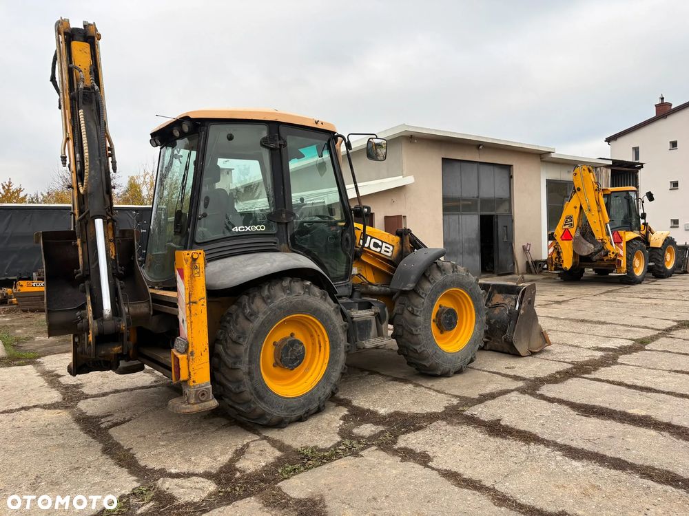 JCB 4CX - 8