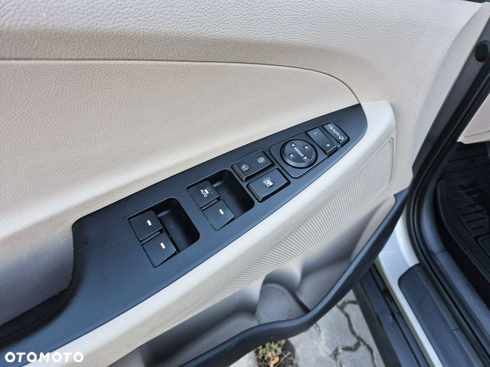 Hyundai Tucson 1.6 GDI BlueDrive Comfort 2WD - 12